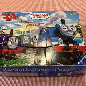 Ravensburger Blue and Red Puzzle 24-Piece Set